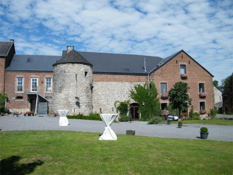 La Vieille Tour Otel Hotton Dış mekan fotoğraf
